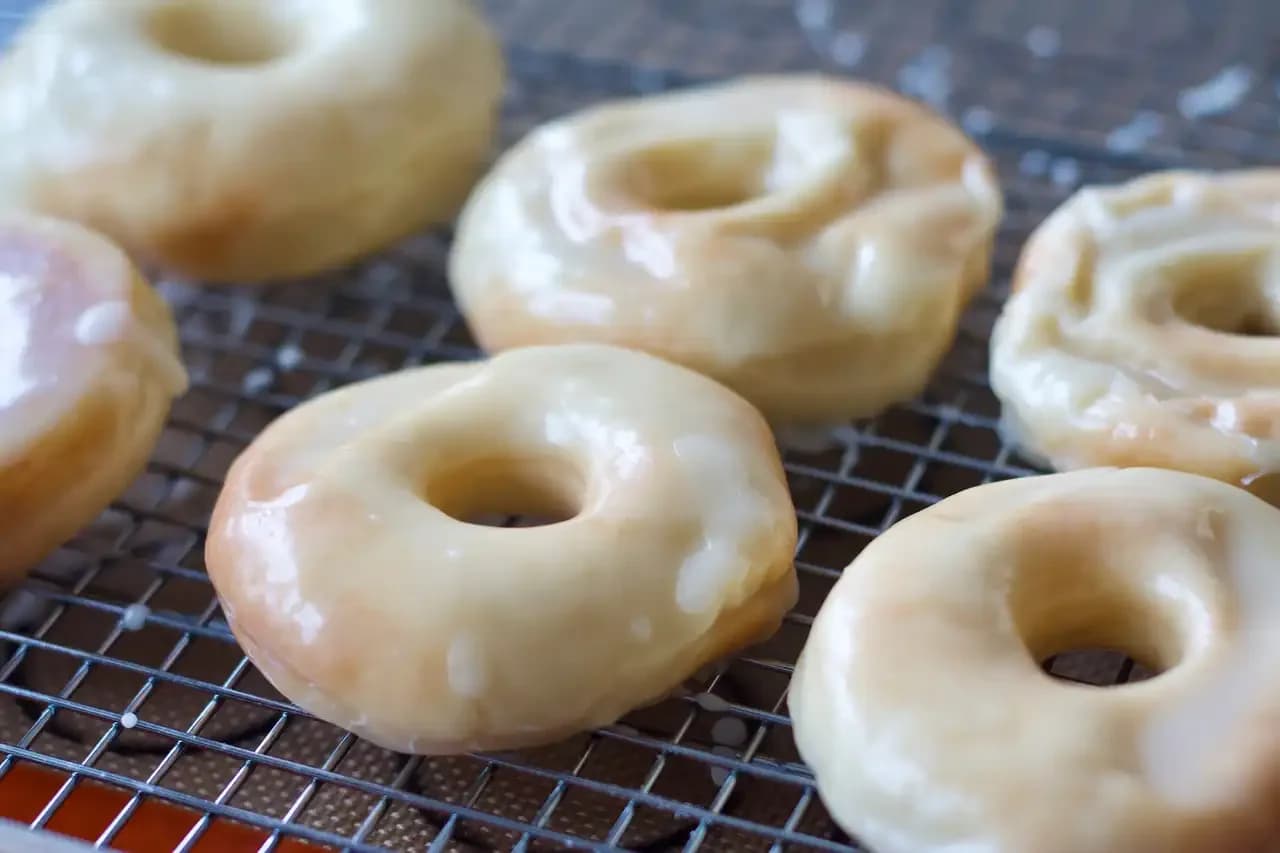 Pączki z glazurą z frytkownicy powietrznej