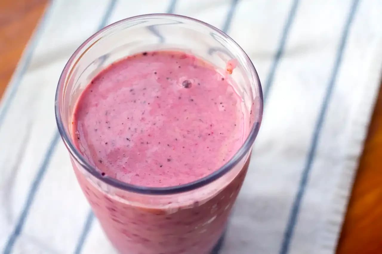 Blueberry Mango Smoothie
