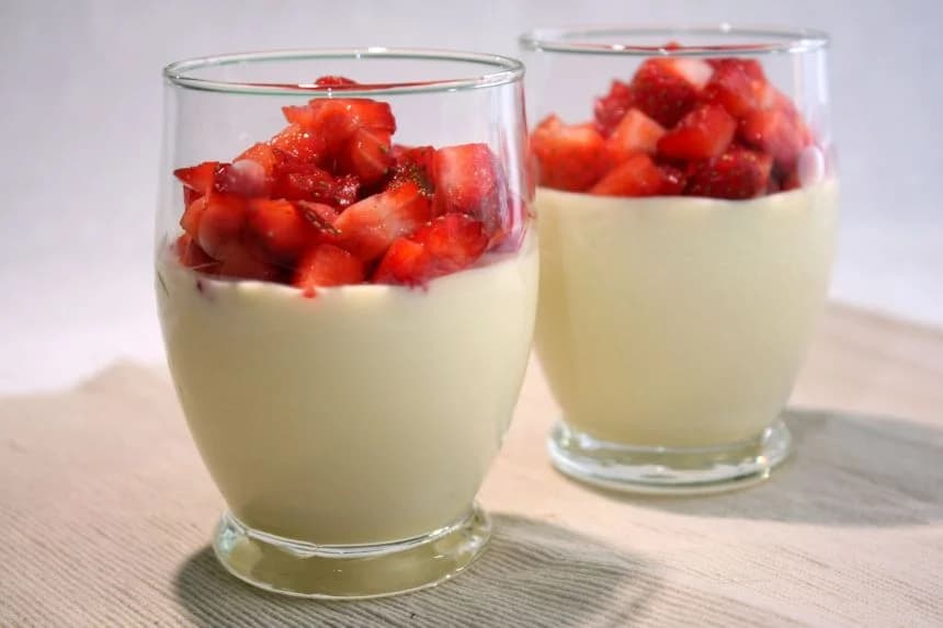 Buttermilk panna cotta