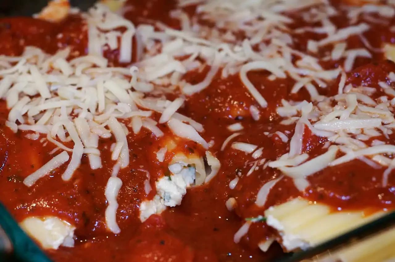 Manicotti z sosem marinara