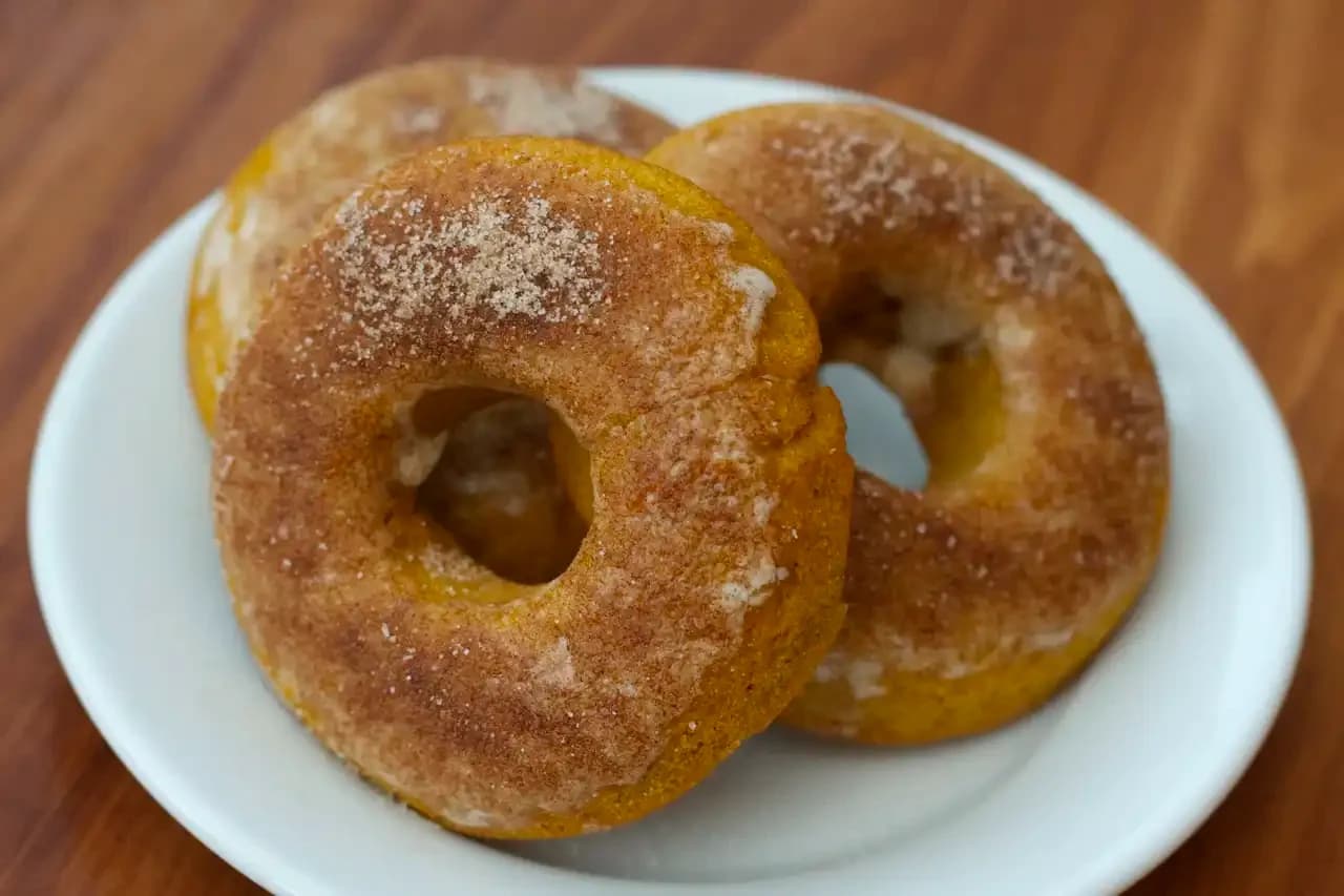 Pumpkin Spice Donuts