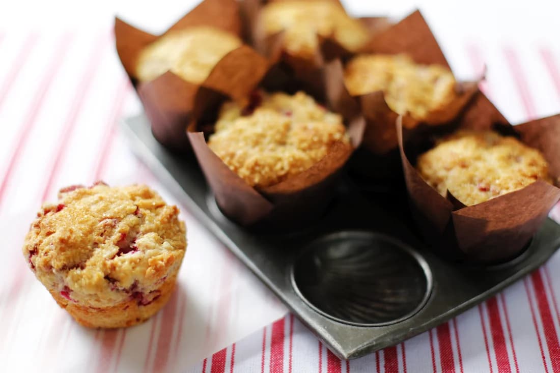 Muffiny z malinami i serem śmietankowym