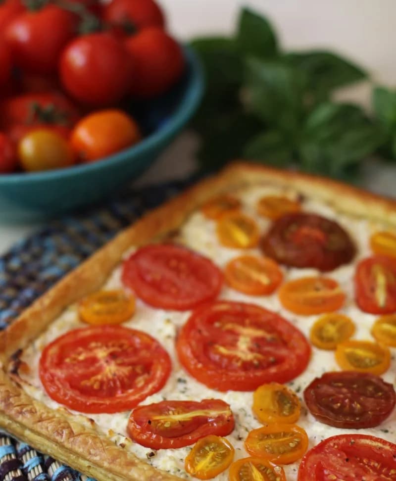 Tarta z ricottą i pomidorami