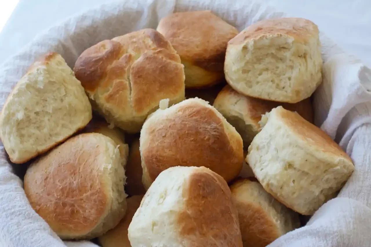 Sweet Dinner Rolls
